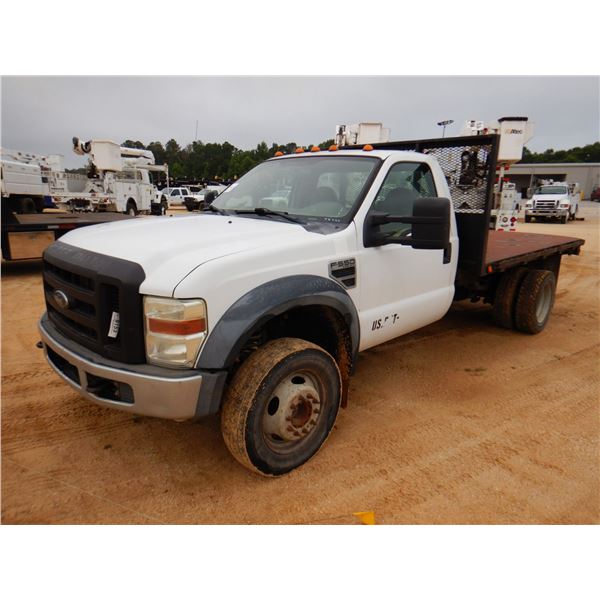 2009 FORD F550 XL Flatbed Truck