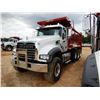 Image 4 : 2020 MACK GR64F Dump Truck