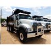 Image 4 : 2020 MACK GR64F Dump Truck