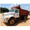 Image 1 : 1990 INTERNATIONAL 4900 Dump Truck