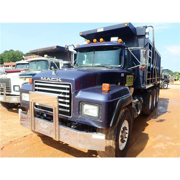 1995 MACK RD688S Dump Truck