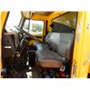 Image 13 : 1997 INTERNATIONAL 4900 Dump Truck