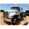 Image 1 : 2013 MACK GU713 Roll Off Truck