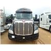 Image 2 : 2016 PETERBILT 579 Sleeper Truck