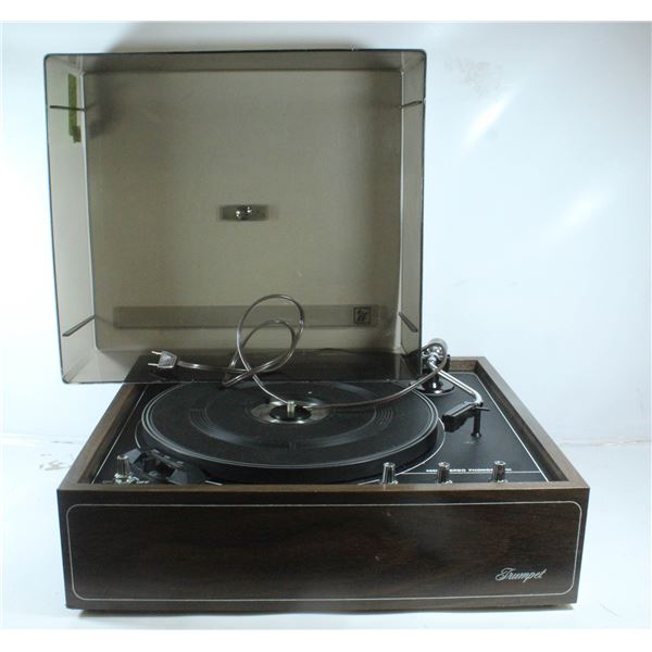 VINTAGE TRUMPET 4050 STEREO PHONOGRAPH