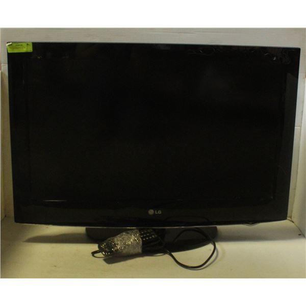 32" LG FLAT SCREEN T.V. W/ REMOTE