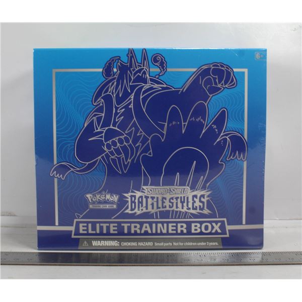 BATTLE STYLES ELITE TRAINER BOX WITH x8 BOOSTERS