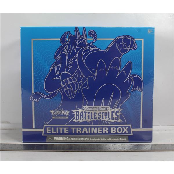 BATTLE STYLES ELITE TRAINER BOX WITH x8 BOOSTERS