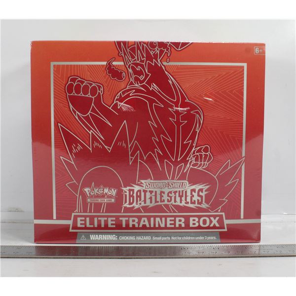 BATTLE STYLES ELITE TRAINER BOX WITH x8 BOOSTERS