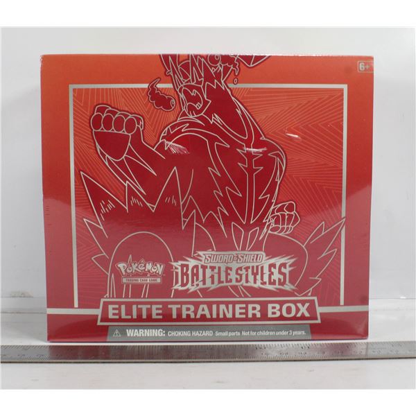 BATTLE STYLES ELITE TRAINER BOX WITH x8 BOOSTERS