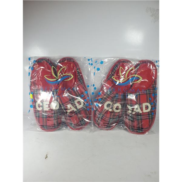 SZ 9-10/11-12 RED PLAID CEO DAD SLIPPERS. NEW.