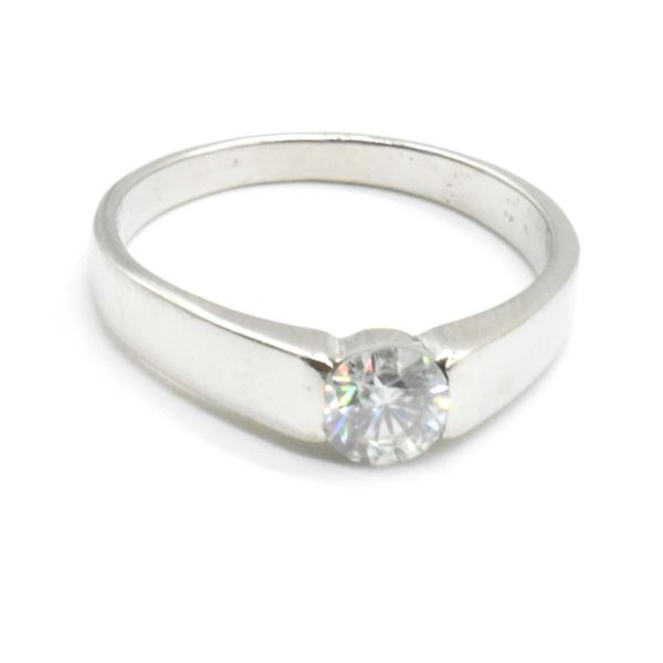 EC-63 SILVER MOISSANITE (ROUND 5 MM) RING
