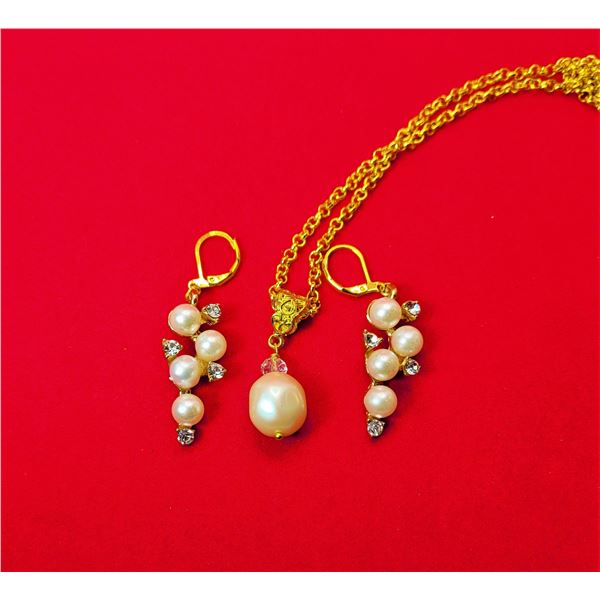 19)  GOLD TONE, PEARL AND CLEAR SWAROVSKI