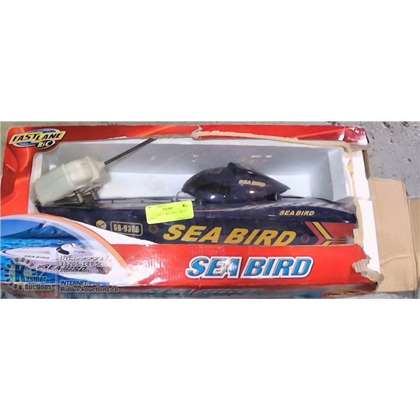 R C SEABIRD LARGE BOAT WITH REMOTE