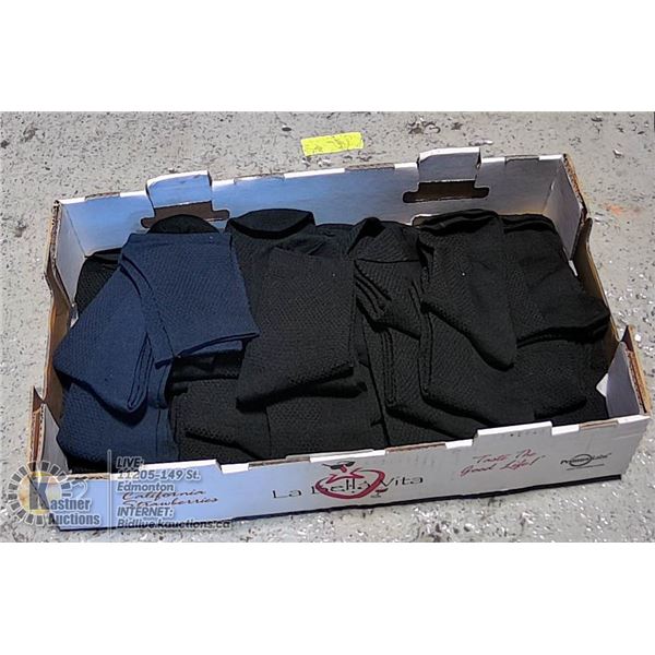 OVER 20 PAIRS OF MENS SOCKS.