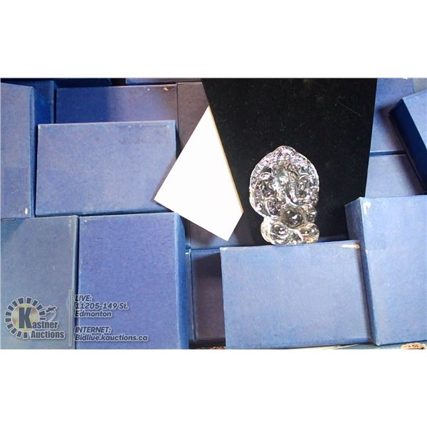 LARGE FLAT OF CRYSTAL FIGURES.