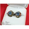 Image 2 : PAIR OF BLUE STONE COSTUME JEWELLERY EARRINGS