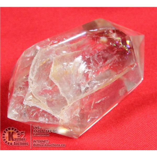 #302-CLEAR QUARTZ 2 POINT 39.8 X 14.1MM/ 39.36G