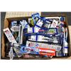Image 1 : FLAT LOT OF BRAND NAME TOOTH BRUSHES