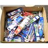 Image 1 : FLAT LOT OF BRAND NAME TOOTHBRUSHES