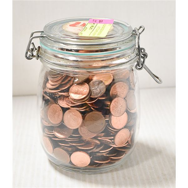 MASON JAR FULL OF UNRESEARCHED ESTATE PENNIES