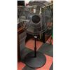 Image 1 : LASKO ELITE 18 IN PEDESTAL FAN