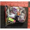 Image 1 : LARGE BAG OF VINTAGE MIXED JEWELRY
