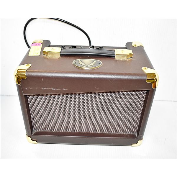 ACOUSTIC DA-20 DEAN GUITAR AMP  20 WATTS