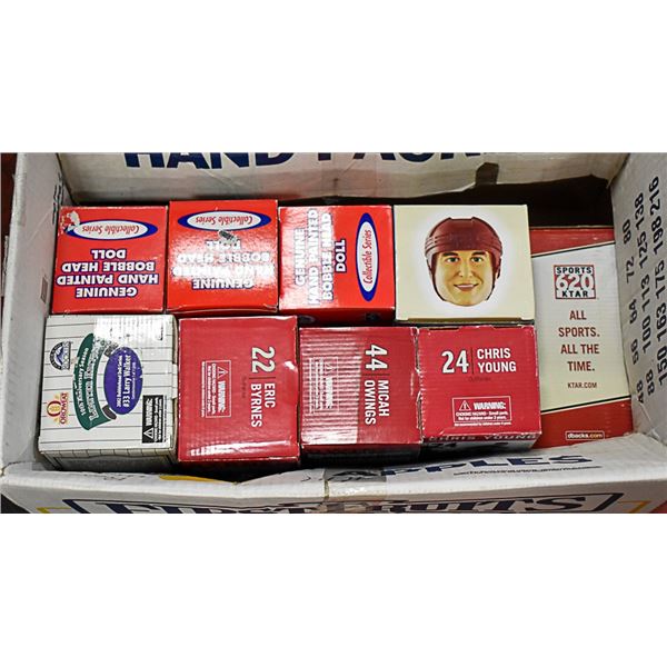 9 BOBBLEHEAD BASEBALL