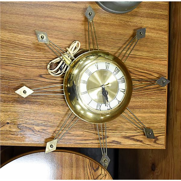 RETRO BRASS WALL SUNBURST CLOCK