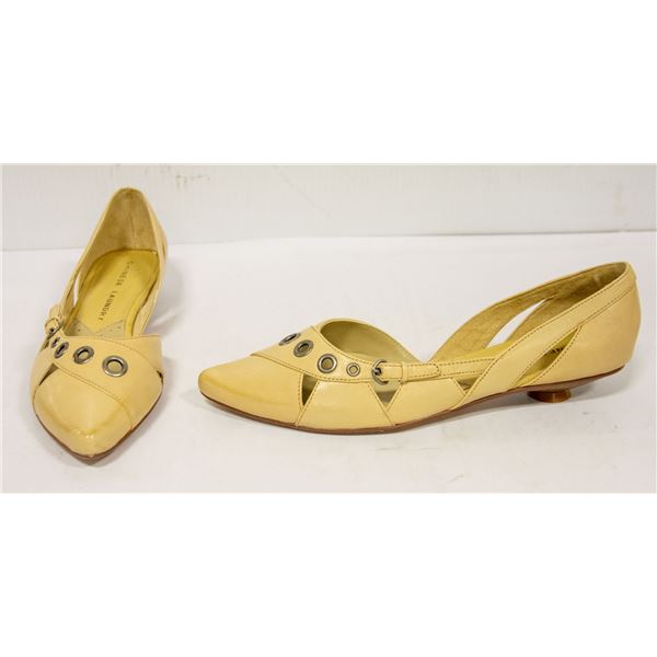 CHINESE LAUNDRY LOS ANGELES ROCHELLE SIZE: 6.5 SHO