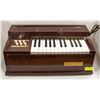 Image 1 : ELECTRIC CHORD ORGAN MAGNUS