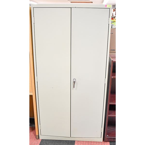 METAL 2 DOOR CABINET - NO KEYS