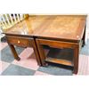 Image 1 : LOT OF 2 END TABLES