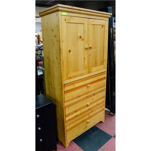 PINE CABINET/HUTCH