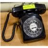 Image 1 : VINTAGE ROTARY PHONE