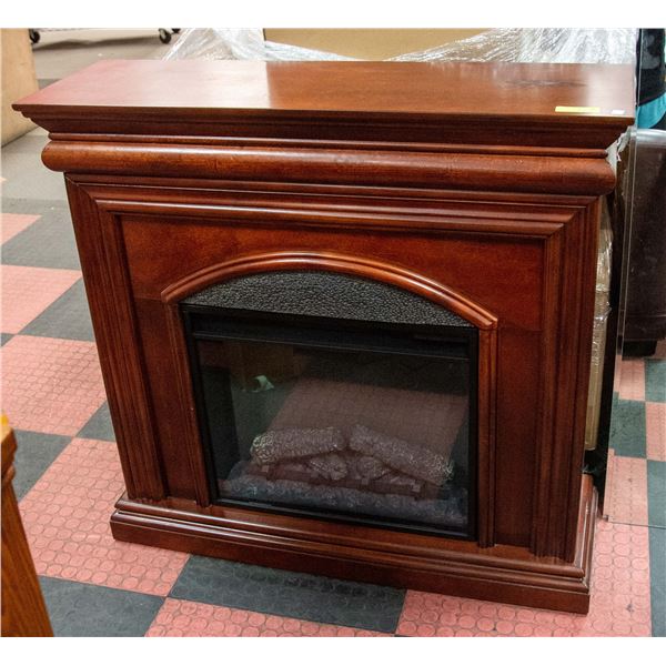 TWIN STAR ELECTRIC FIREPLACE W/REMOTE 42"X13"X40