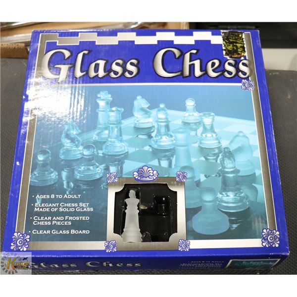 NEW GLASS CHESS SET