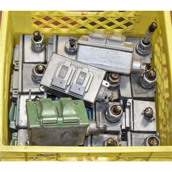 ELECTRICAL OUTLET RECEPTACLE