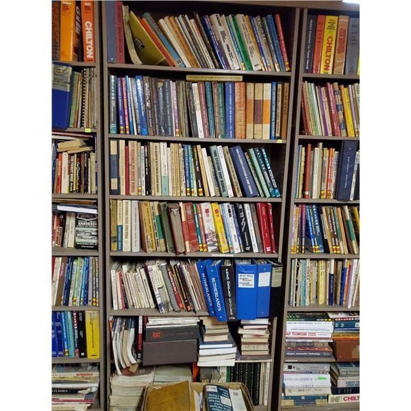 SHELF LOT OF SERVICE MANUALS AND PARTS BOOKS