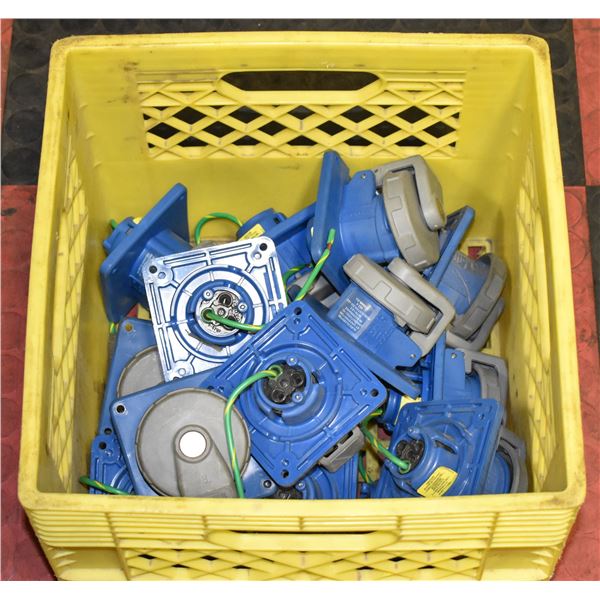 HUBBELL RECEPTACLE FEMALE (320R6W)