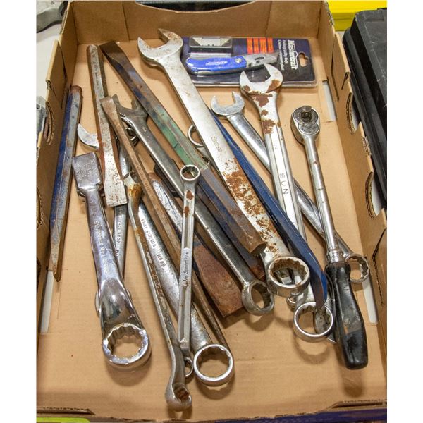 FLAT LOT OF  WRENCHES SOME SNAP-ON