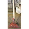 Image 1 : LOT OF 2 RAKES