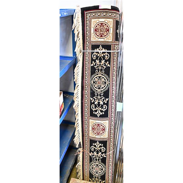 LARGE LIVING ROOM RUG 63 X 92