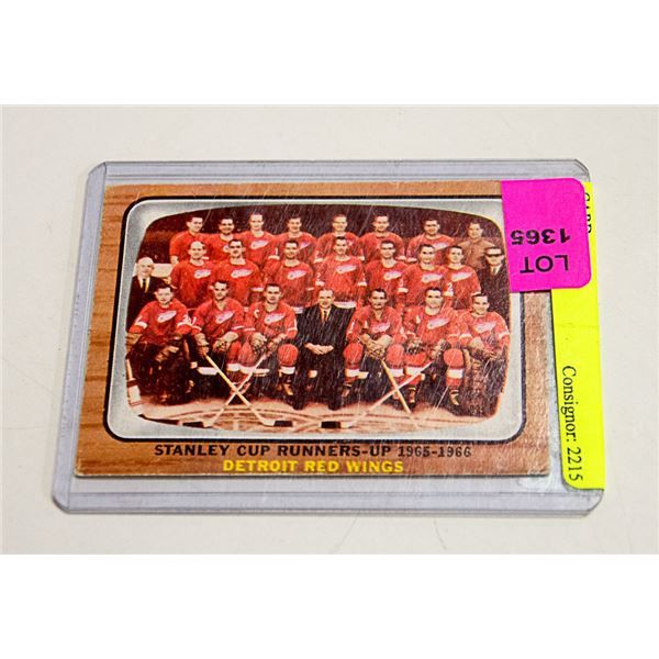 1966 - 67 TOPPS #119 DETROIT TEAM CARD