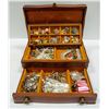 Image 1 : JEWELERY BOX WITH COSTUME JEWELERY CONTENTS