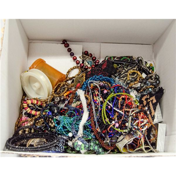 BOX OF VARIOUS BEADED/COSTUME JEWELERY