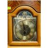 Image 2 : VINTAGE GRANDFATHER CLOCK- BATTERY OPERATED-