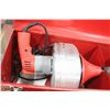 Image 2 : MILWAUKEE HEAVY-DUTY DRAIN CLEANER WITH CASE