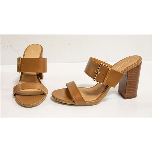 PAIR OF NEW LE CHATEAU LADIES SUMMER SHOES -